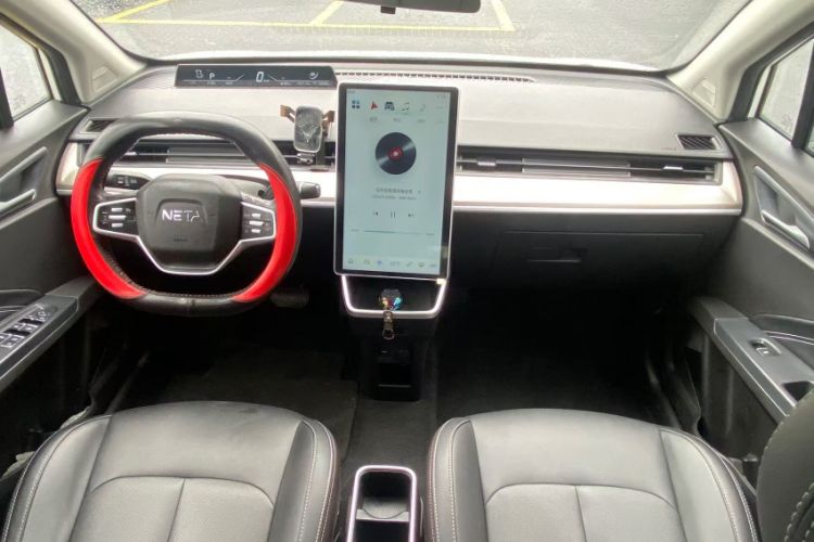 Used NETA V 2021 Long-Range Entertainment Edition Upgrade Model Interior 4