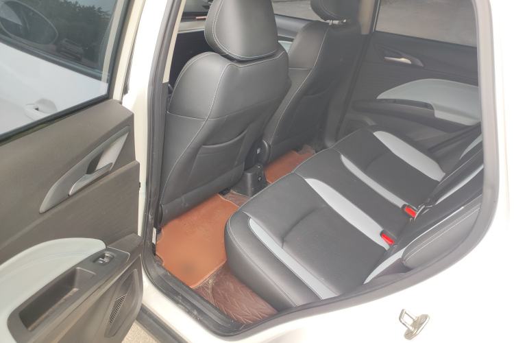 Used NETA V 2021 Long-Range Entertainment Edition Upgrade Model Interior 4
