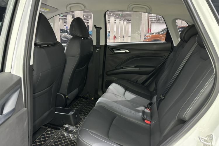 Used NETA V 2021 Long-Range Entertainment Edition Upgrade Model Interior 7