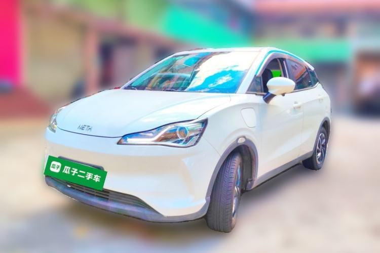 Używany NETA V 2021 Long-Range Entertainment Edition Upgrade Model Guazi used car, China used car export, Used car for sale, Used cars, Cheapest cars for sale