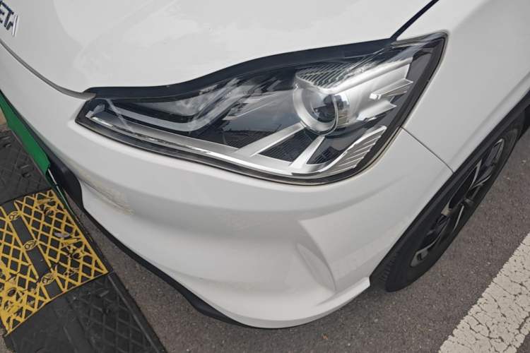 Used NETA V 2021 Long-Range Entertainment Edition Left Front Headlight