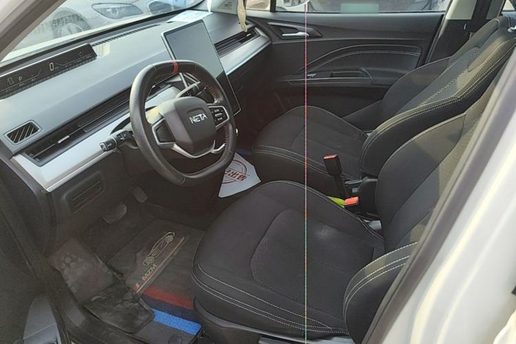 Used NETA V 2021 Standard Range Entertainment Version – Upgraded Model Left Front Seat