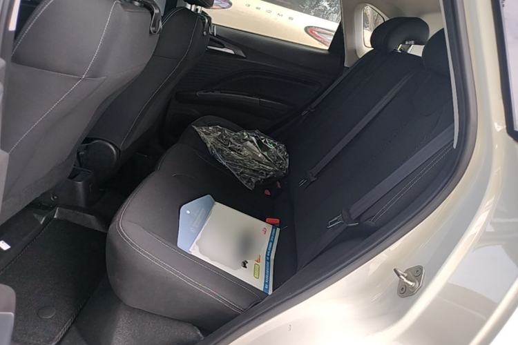 Used NETA V 2021 Standard Range Entertainment Version – Upgraded Model Left Rear Seat