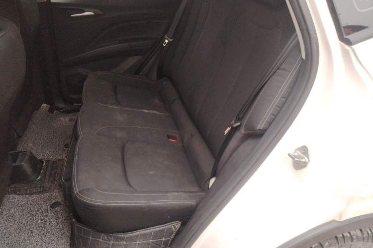 Used NETA V 2021 Standard Range Entertainment Edition Left Rear Seat