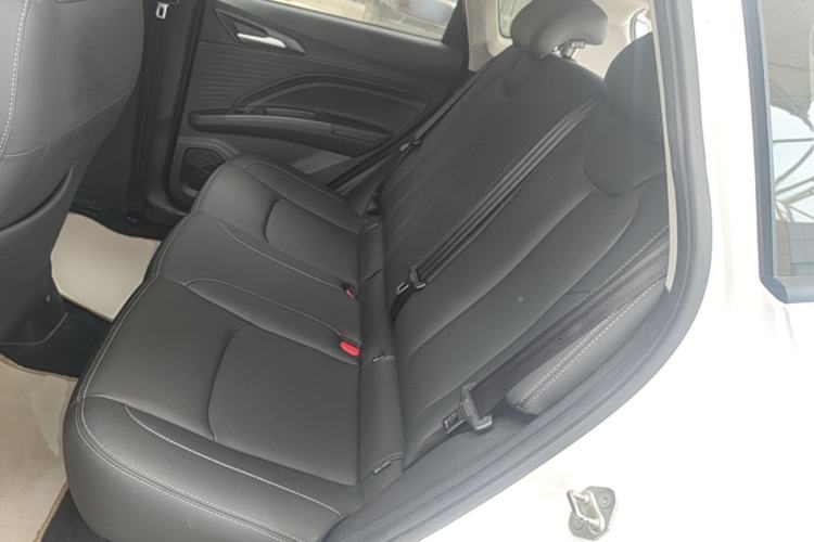 Used NETA V 2021 Long-Range Entertainment Edition Upgrade Model Left Rear Seat