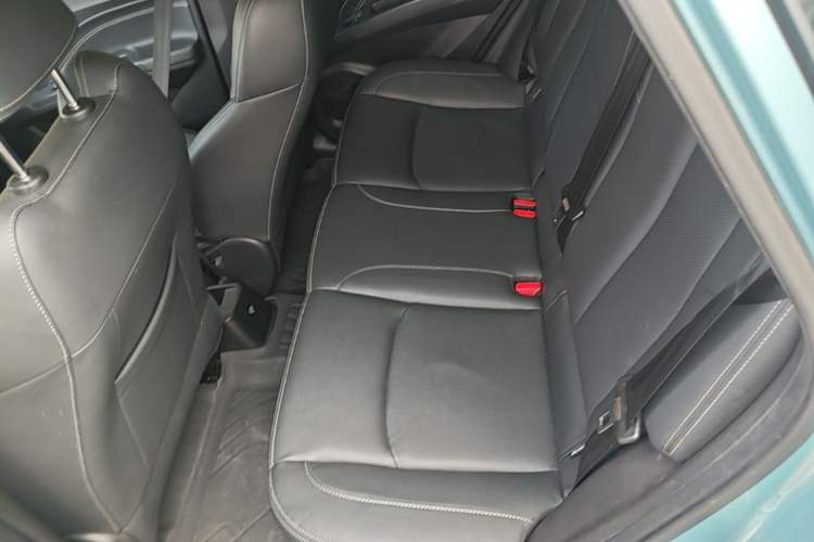 Used NETA V 2021 Long-Range Entertainment Edition Upgrade Model Left Rear Seat