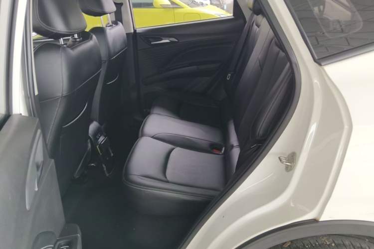 Used NETA V 2021 Long-Range Entertainment Edition Left Rear Seat