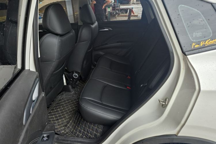 Used NETA V 2021 Long-Range Entertainment Edition Left Rear Seat