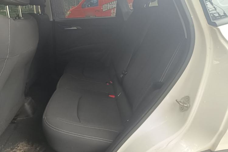 Used NETA V 2021 Standard Range Entertainment Version – Upgraded Model Left Rear Seat