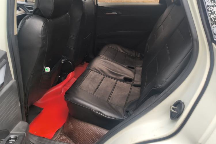Used NETA V 2021 Standard Range Entertainment Edition Left Rear Seat