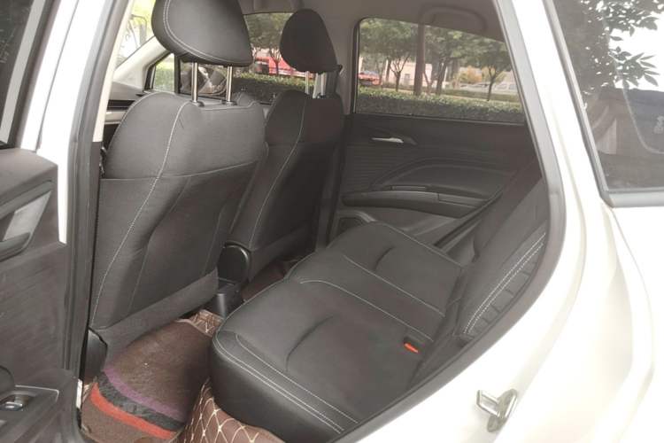 Used NETA V 2021 Standard Range Entertainment Edition Left Rear Seat