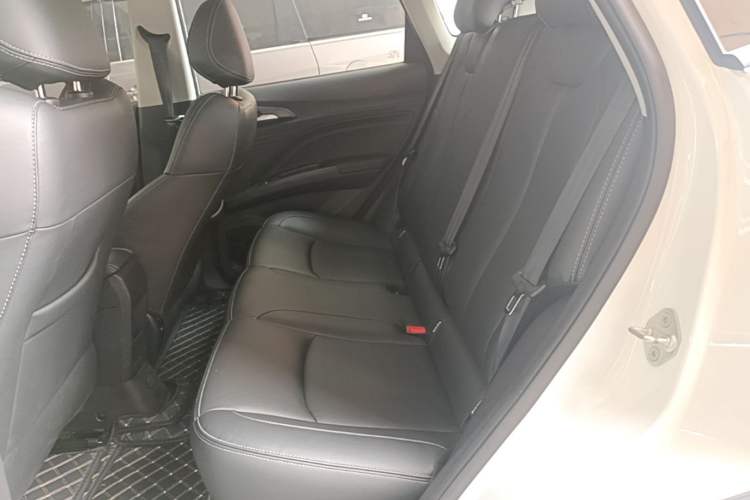 Used NETA V 2021 Standard Range Entertainment Edition Left Rear Seat