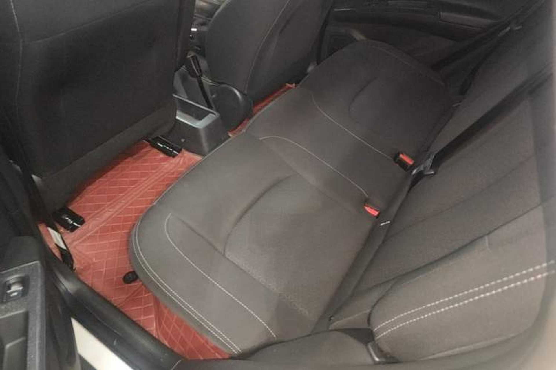 Used NETA V 2021 Standard Range Entertainment Version – Upgraded Model Left Rear Seat