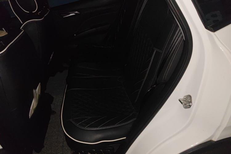 Used NETA V 2021 Standard Range Entertainment Version – Upgraded Model Left Rear Seat