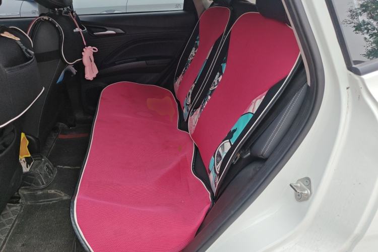 Used NETA V 2021 Long-Range Entertainment Edition Upgrade Model Left Rear Seat