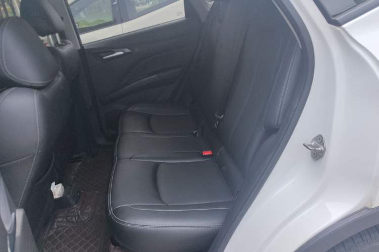 Used NETA V 2021 Long-Range Entertainment Edition Upgrade Model Left Rear Seat