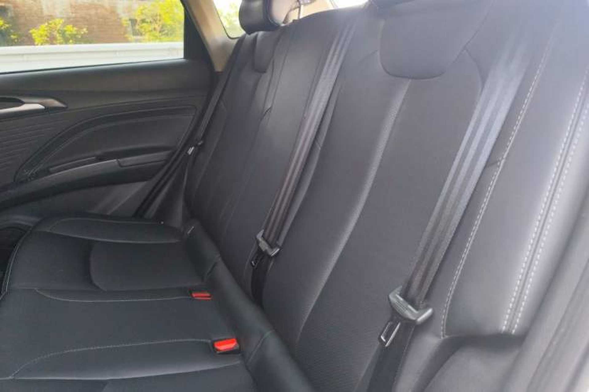 Used NETA V 2021 Long-Range Entertainment Edition Upgrade Model Left Rear Seat