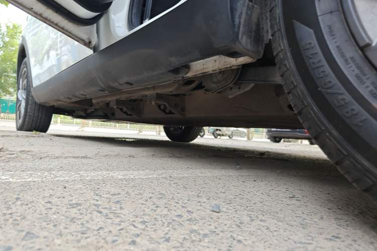 Used NETA V 2021 Standard Range Entertainment Version – Upgraded Model Left Side Sill