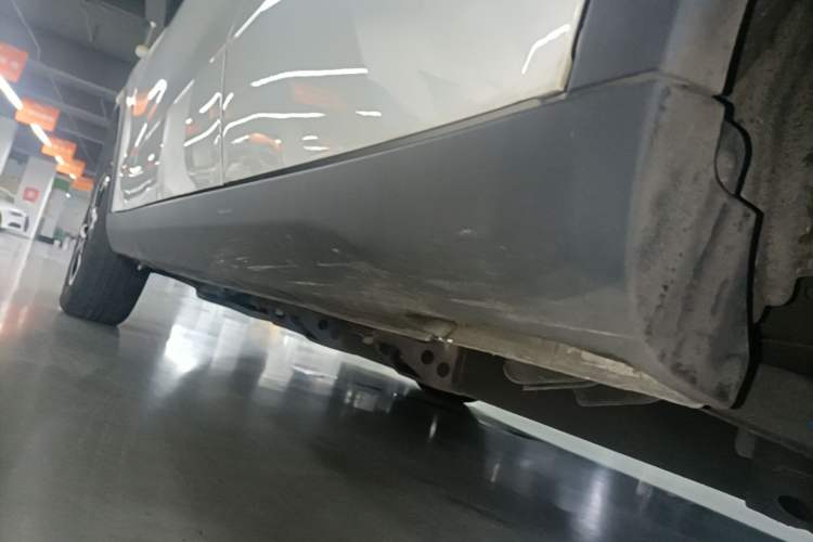 Used NETA V 2021 Long-Range Industry Custom Edition Left Side Sill
