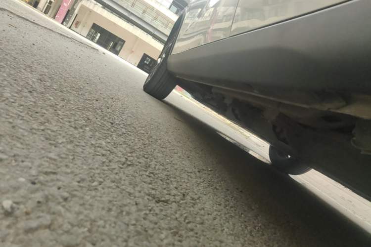 Used NETA V 2021 Standard Range Entertainment Edition Left Side Sill