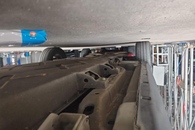 Used NETA V 2021 Standard Range Entertainment Version – Upgraded Model Left Side Sill