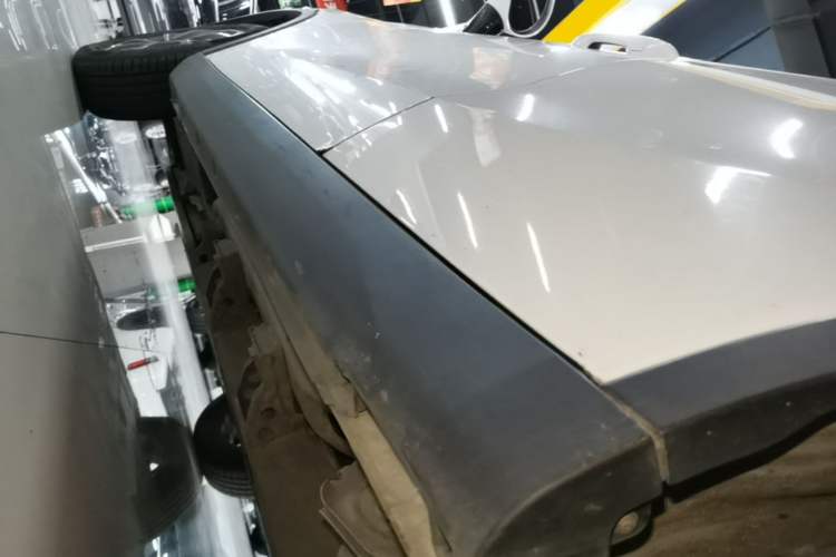 Used NETA V 2021 Standard Range Entertainment Version – Upgraded Model Left Side Sill