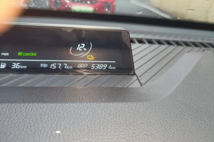 Used NETA V 2021 Standard Range Entertainment Version – Upgraded Model Odometer Close Up