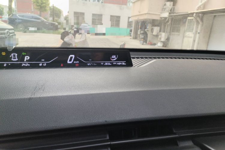 Used NETA V 2021 Standard Range Entertainment Version – Upgraded Model Odometer Close Up