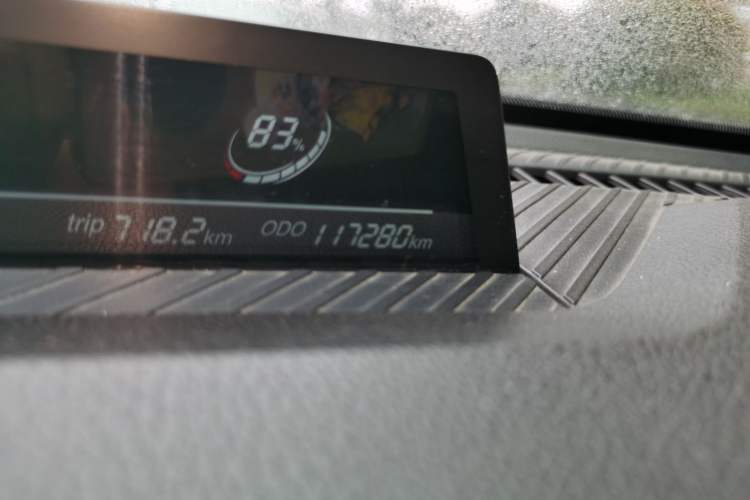Used NETA V 2021 Long-Range Entertainment Edition Upgrade Model Odometer Close Up