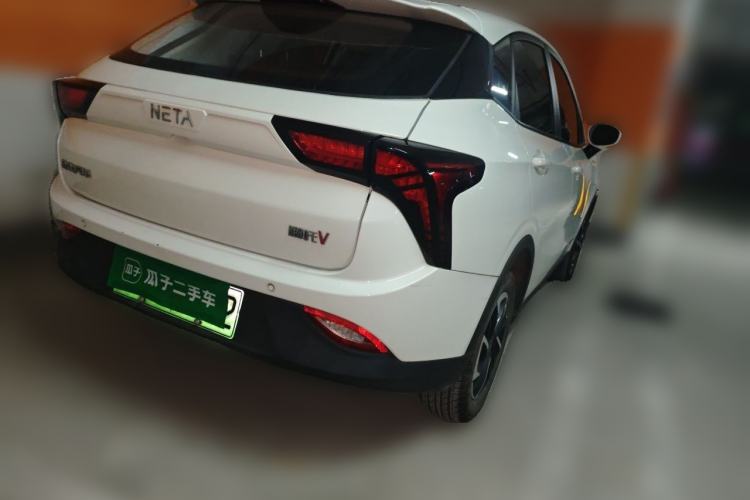 Used NETA V 2021 Long-Range Entertainment Edition Upgrade Model Rear Right 45 Deg
