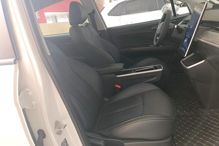 Used NETA V 2021 Standard Range Entertainment Edition Right Front Seat