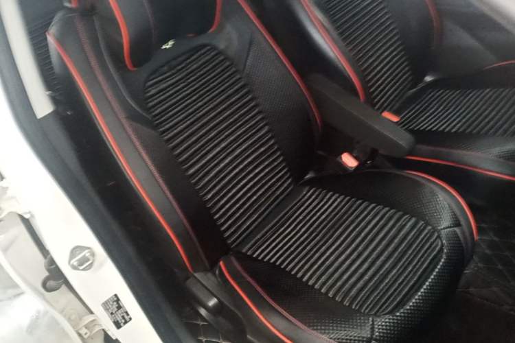 Used NETA V 2021 Standard Range Entertainment Edition Right Front Seat