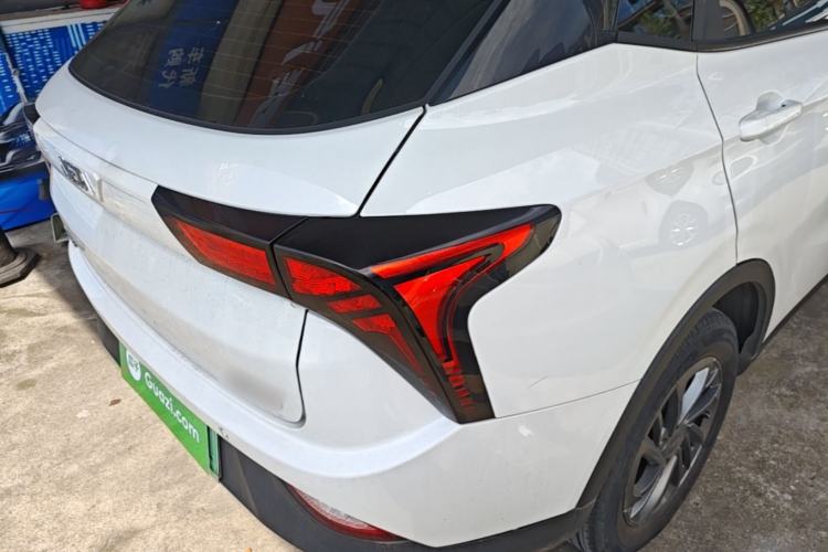 Used NETA V 2021 Standard Range Entertainment Version – Upgraded Model Right Rear Taillight