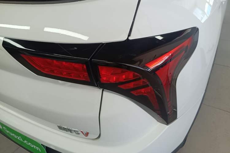Used NETA V 2021 Standard Range Entertainment Edition Right Rear Taillight