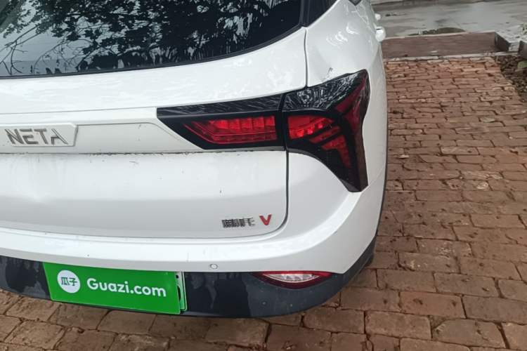 Used NETA V 2021 Standard Range Entertainment Version – Upgraded Model Right Rear Taillight