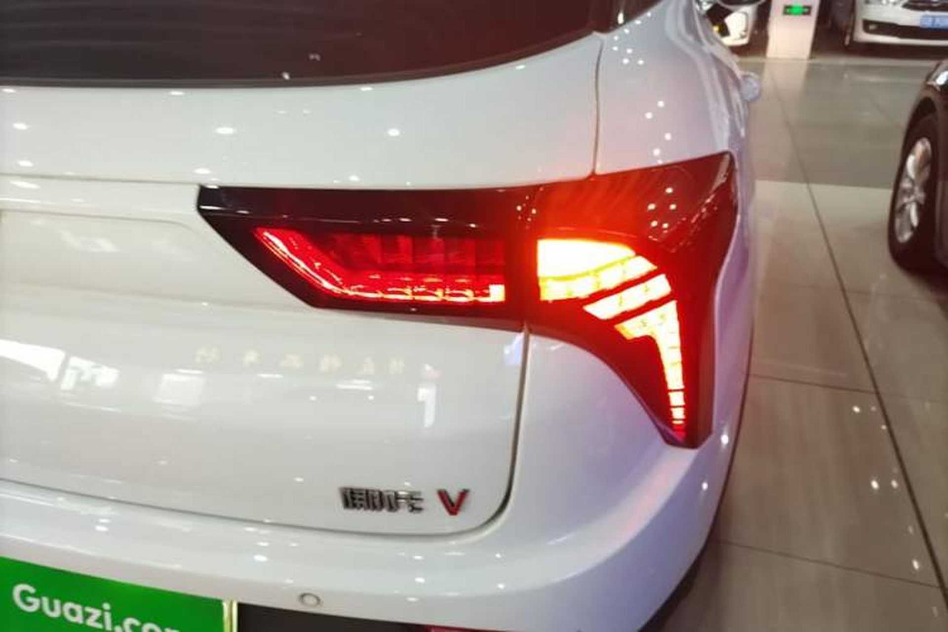 Used NETA V 2021 Standard Range Entertainment Version – Upgraded Model Right Rear Taillight