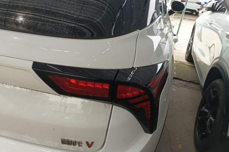 Used NETA V 2021 Standard Range Entertainment Version – Upgraded Model Right Rear Taillight