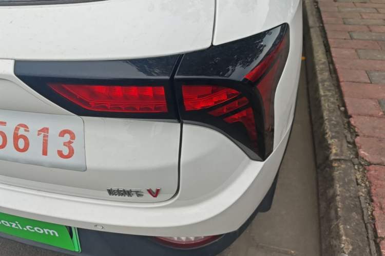 Used NETA V 2021 Standard Range Entertainment Version – Upgraded Model Right Rear Taillight