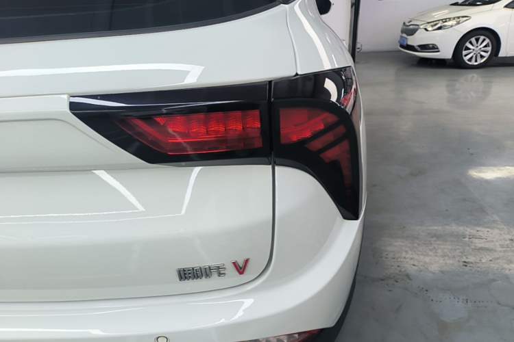 Used NETA V 2021 Standard Range Entertainment Version – Upgraded Model Right Rear Taillight