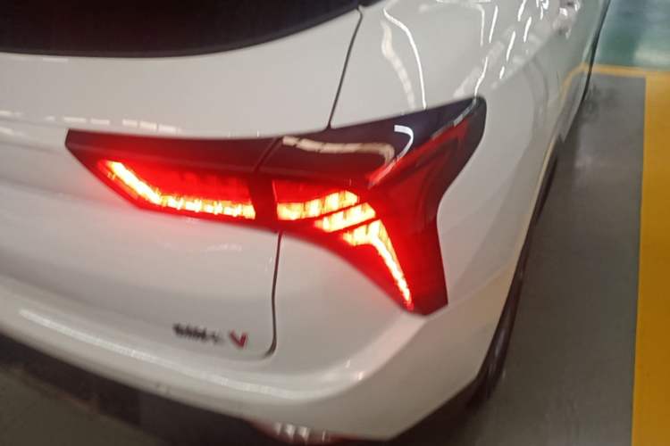 Used NETA V 2021 Standard Range Entertainment Edition Right Rear Taillight