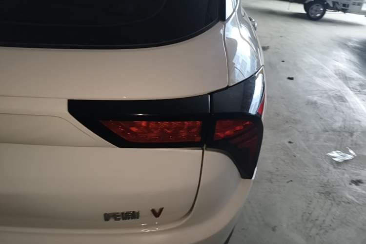Used NETA V 2021 Long-Range Smart Edition Upgrade Model Right Rear Taillight