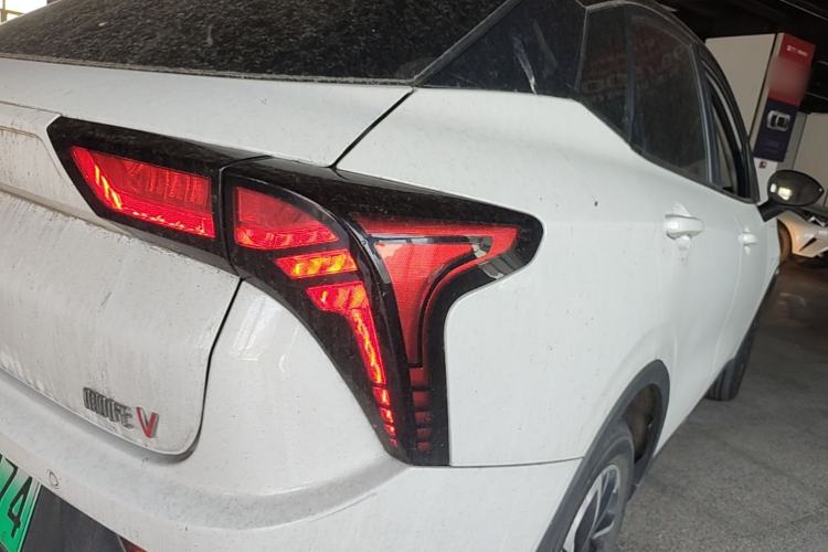 Used NETA V 2021 Long-Range Entertainment Edition Upgrade Model Right Rear Taillight