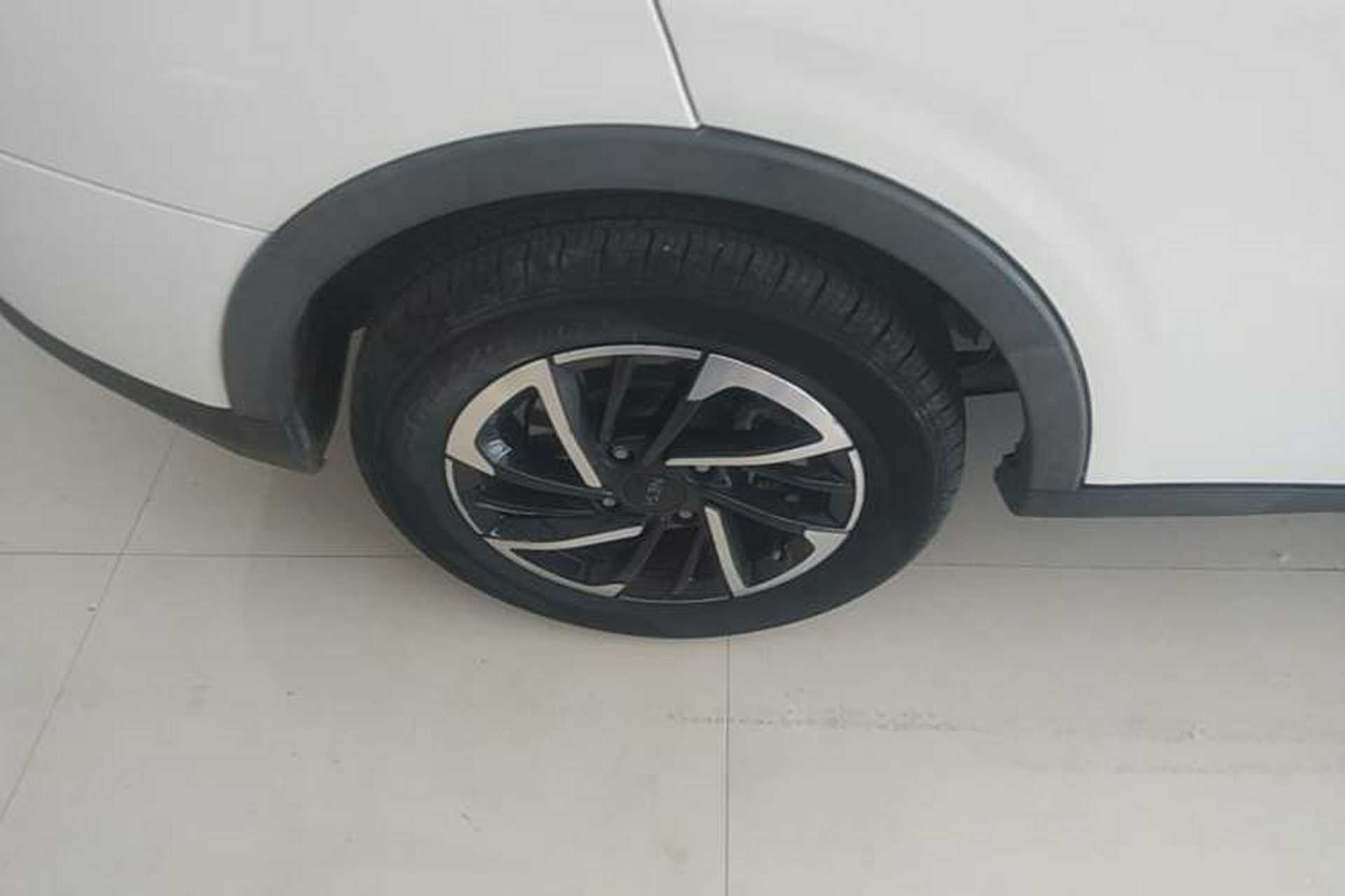 Used NETA V 2021 Long-Range Industry Custom Edition Right Rear Wheel Hub