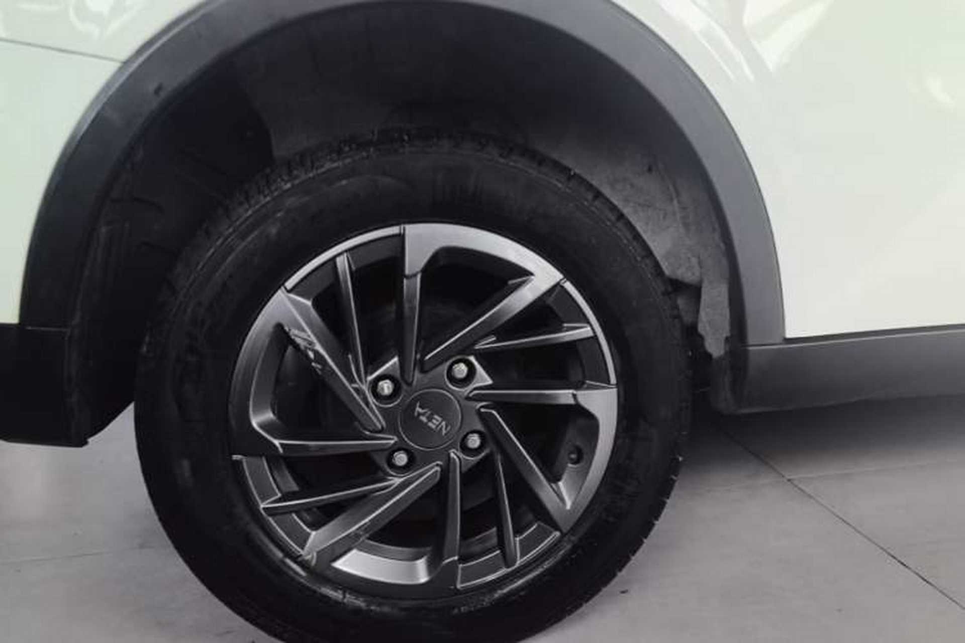 Used NETA V 2021 Standard Range Entertainment Version – Upgraded Model Right Rear Wheel Hub