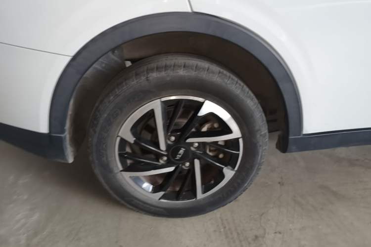 Used NETA V 2021 Long-Range Smart Edition Upgrade Model Right Rear Wheel Hub