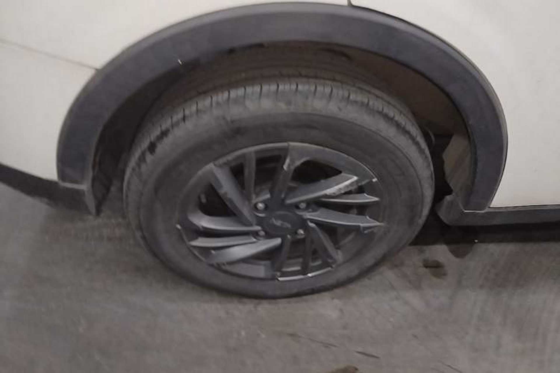 Used NETA V 2021 Standard Range Entertainment Edition Right Rear Wheel Hub