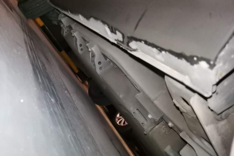 Used NETA V 2021 Standard Range Entertainment Edition Right Side Sill