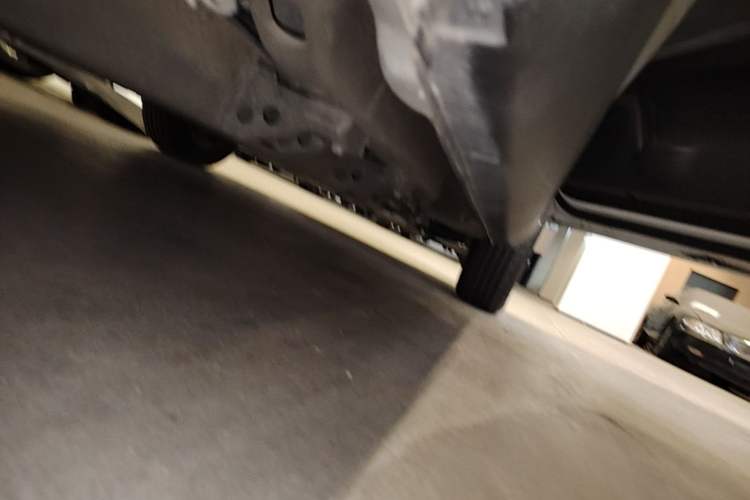 Used NETA V 2021 Standard Range Entertainment Version – Upgraded Model Right Side Sill