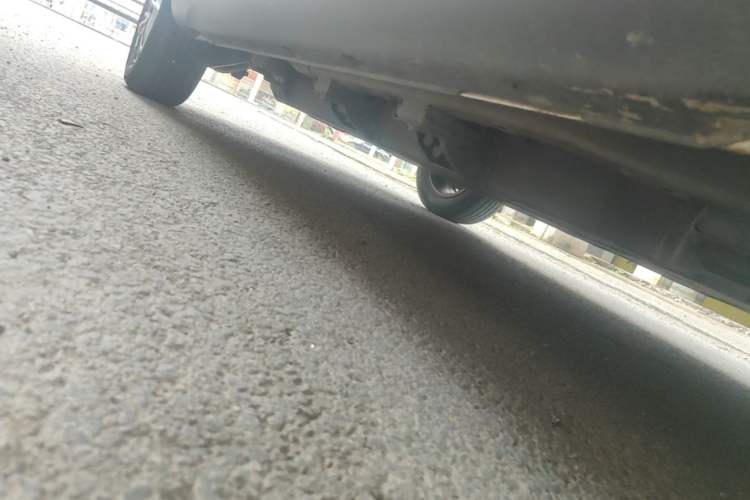 Used NETA V 2021 Standard Range Entertainment Edition Right Side Sill