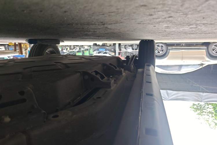 Used NETA V 2021 Standard Range Entertainment Version – Upgraded Model Right Side Sill